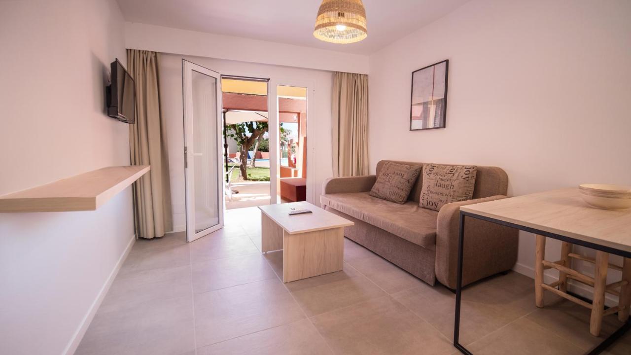 Sant Joan Apartaments - Adults Only Cala'N Blanes  Екстер'єр фото