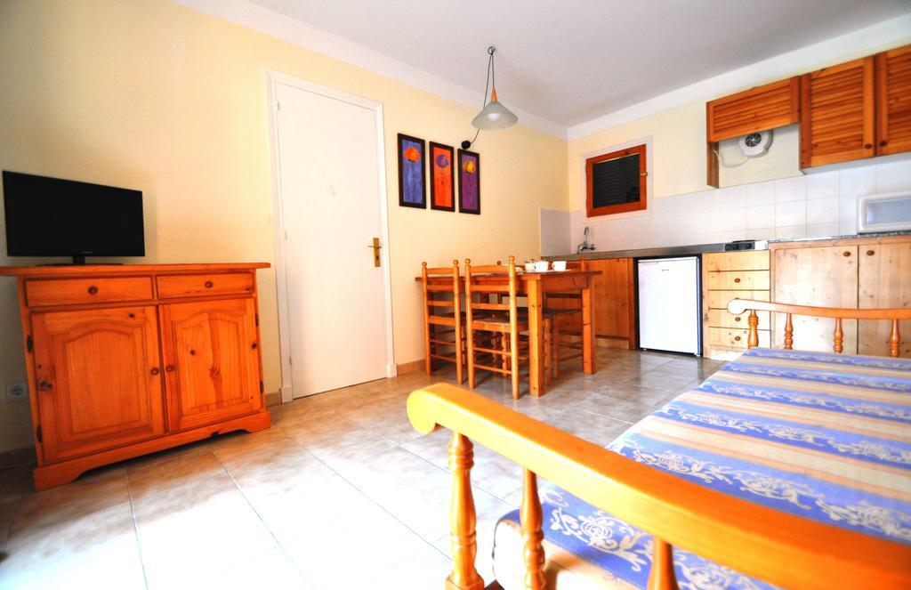 Sant Joan Apartaments - Adults Only Cala'N Blanes  Екстер'єр фото
